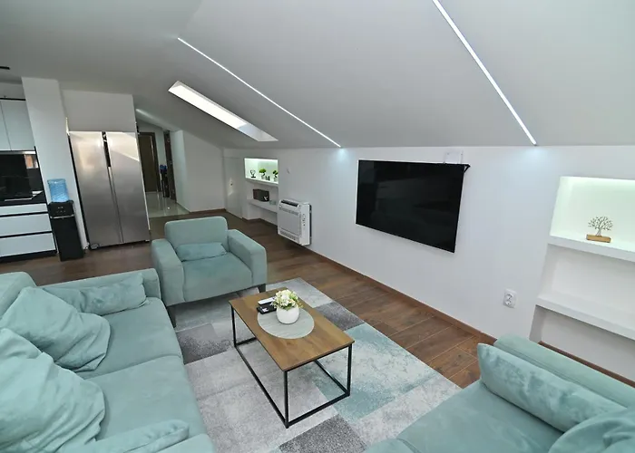 아파트 Lux&spa Petko 피로트