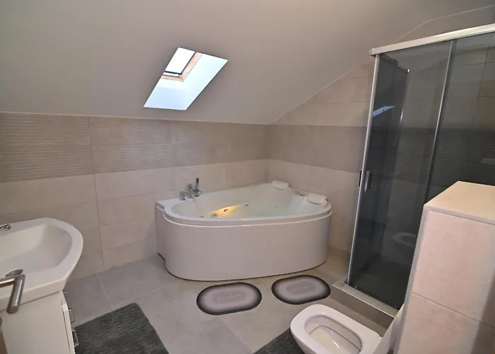 Lux&spa Petko * 피로트