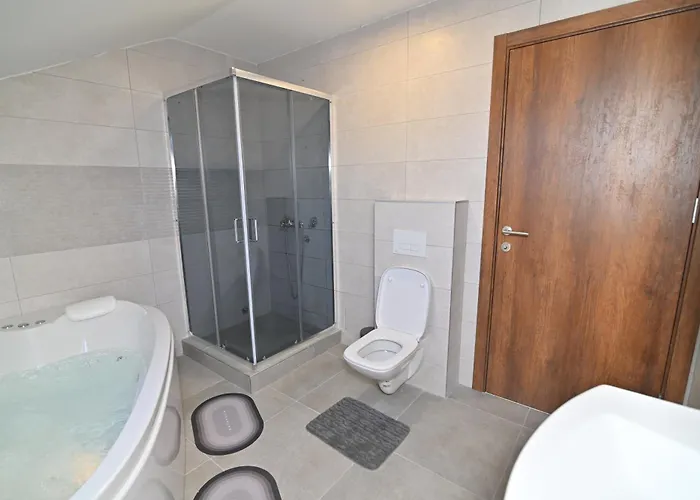 Lux&spa Petko * 피로트